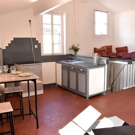Lovely Flat In The Heart Of The Medieval City Hyères Kültér fotó