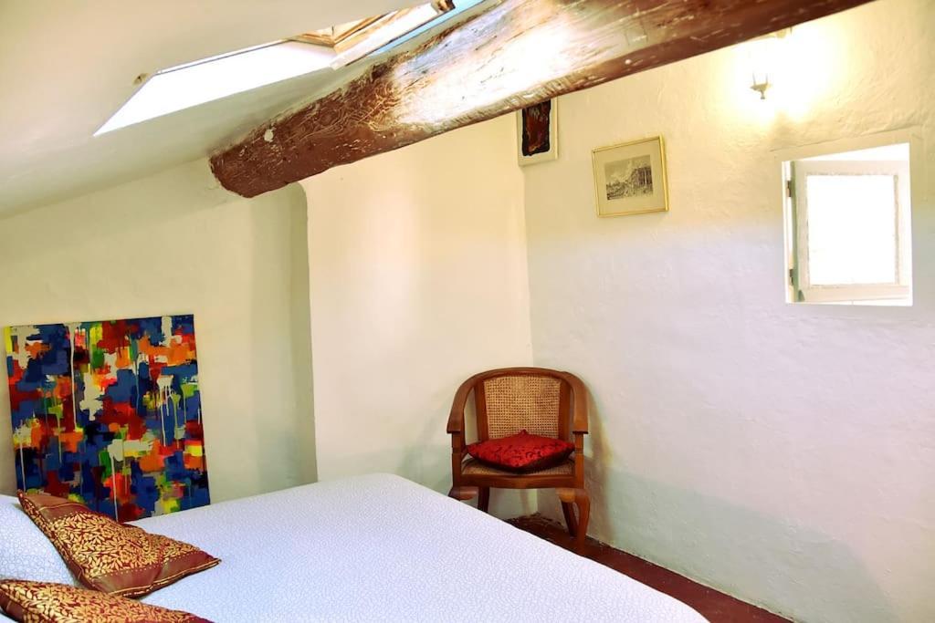 Lovely Flat In The Heart Of The Medieval City Hyères Kültér fotó